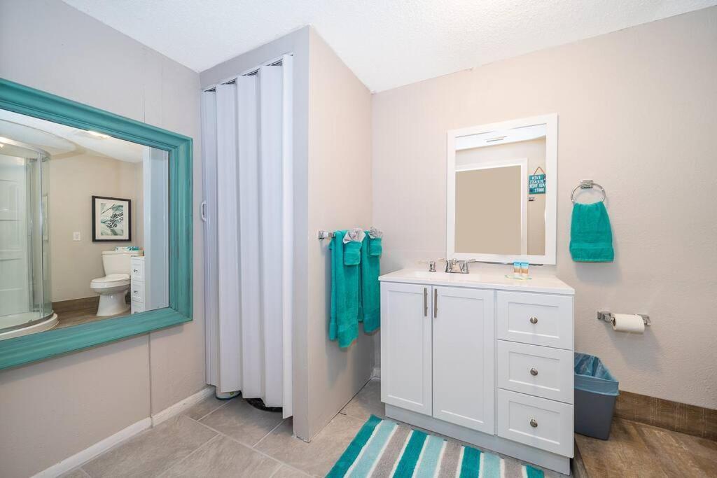 Forever Summer - Entire House! With King Bed! Clearwater Exterior photo